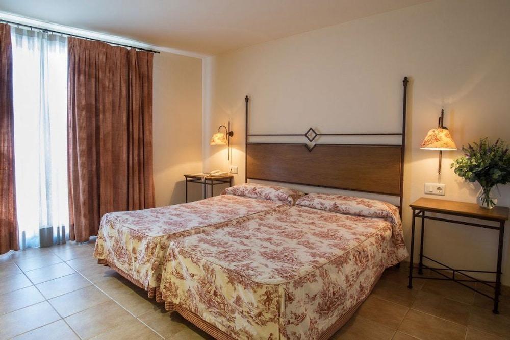 Sant Jordi Hotel Montbrió del Camp Kültér fotó