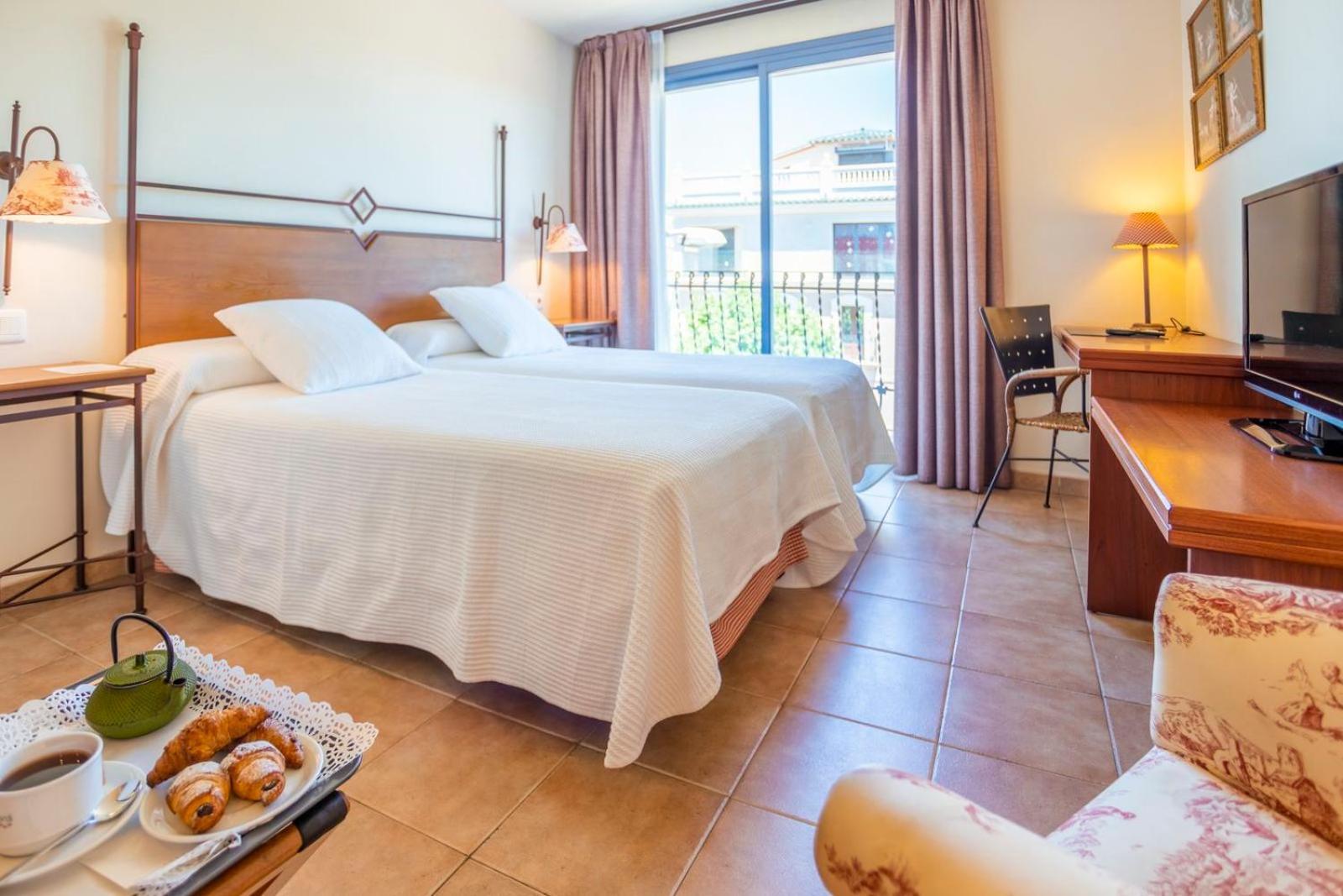 Sant Jordi Hotel Montbrió del Camp Kültér fotó