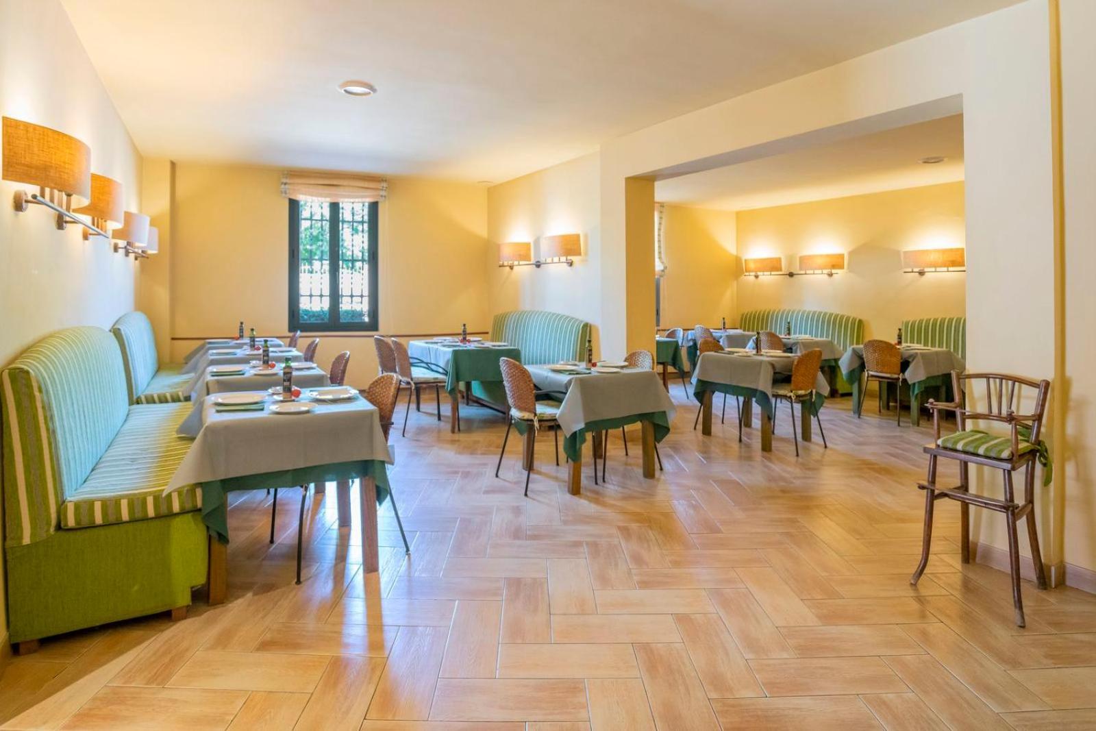 Sant Jordi Hotel Montbrió del Camp Kültér fotó